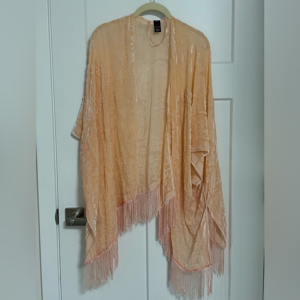 NEW! Mixit Cape. Gorgeous pattern. One Size. Fit most sizes.